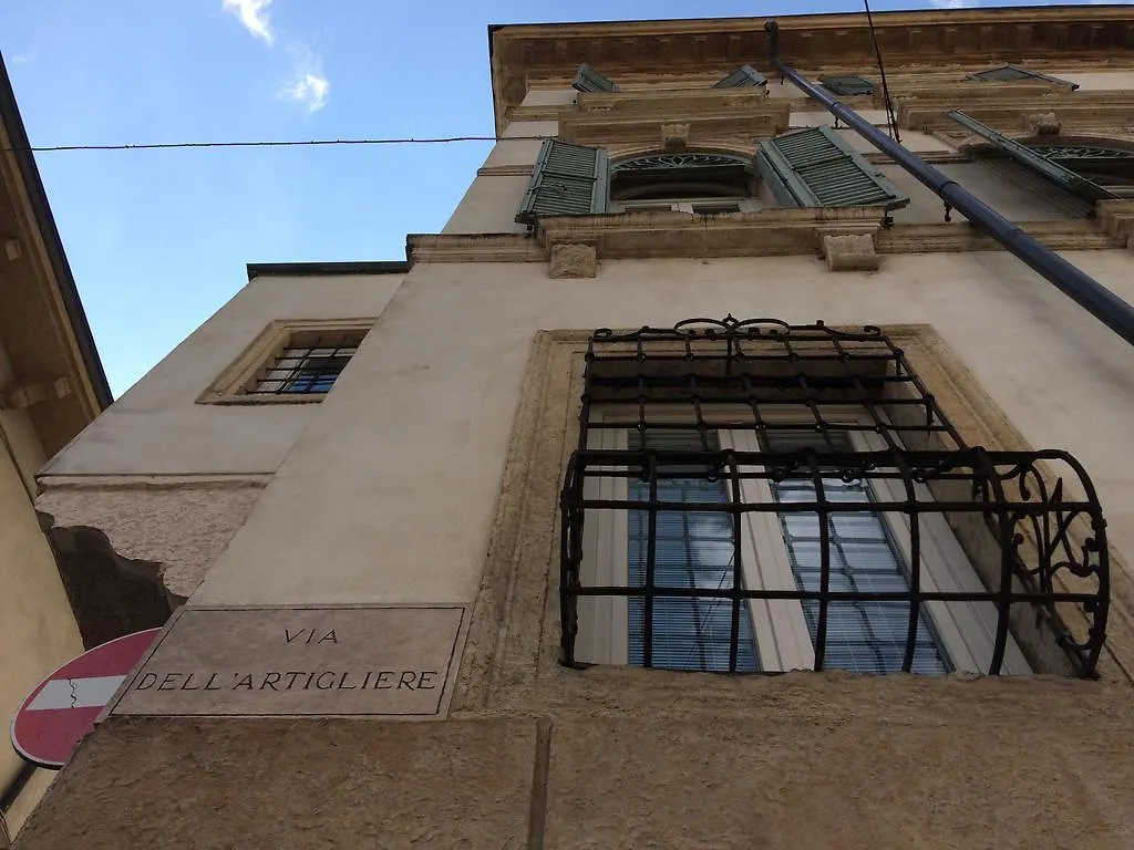 Antiche Colonne Apartment Verona