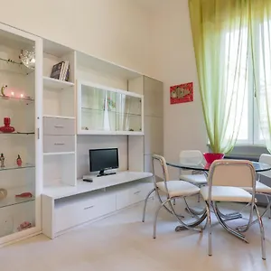 Sunny Apartment